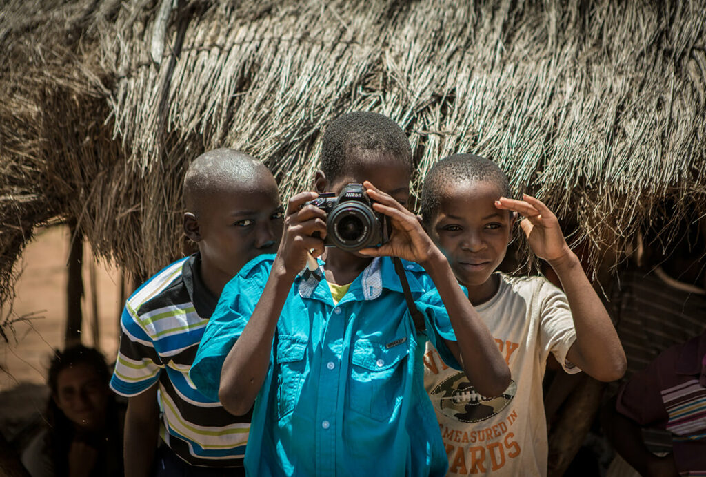 Children in Mozambique/Martin Bekerman